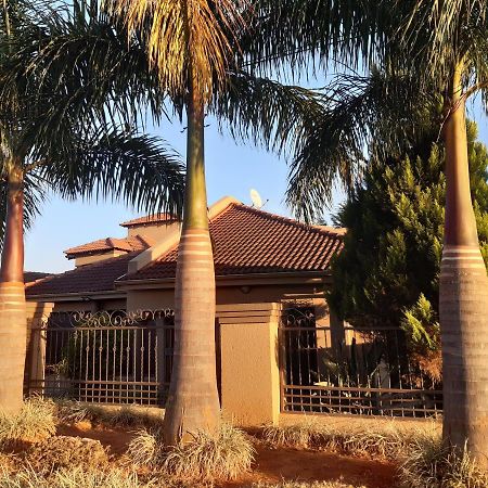 Lullaby Pearl Luxury Acomodação com café da manhã Tzaneen Exterior foto